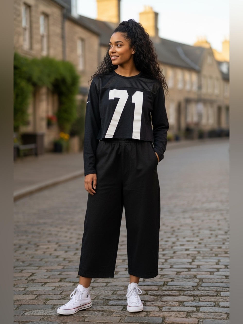 Starter Black Label + Urban Outfitters 100% Cotton Cropped LS Tee Medium